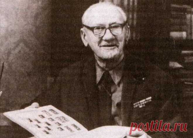 29 марта 1940 года банк Англии выпустил первые бумажные деньги с новой высокой степенью защиты от подделки. С того момента в бумагу, на которой печатались банкноты, стала внедряться тонкая металлическая нить. Произошло это событие перед началом гитлеровской операции по наводнению Британии фальшивыми бумажными деньгами. И, как вы уже догадались, сегодня наш разговор будет посвящён – деньгам. А начнем мы с главного художника «Гознака» Ивана Дубасова.