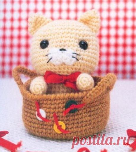 амигуруми котенок