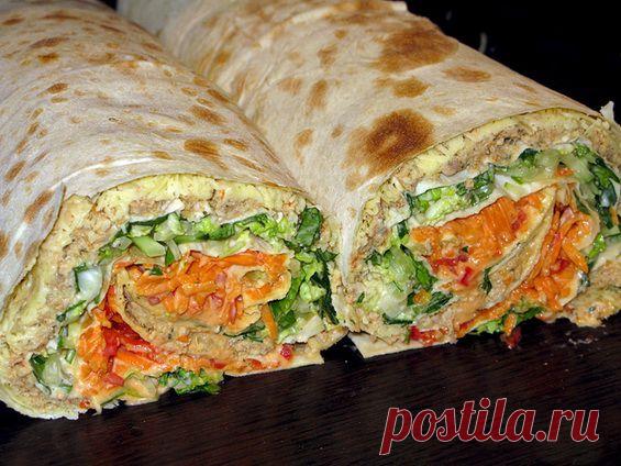 Рулет из лаваша с фаршем и овощами | 8 Ложек