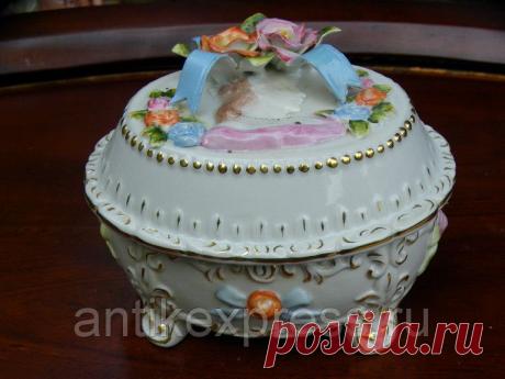 Старинная шкатулка