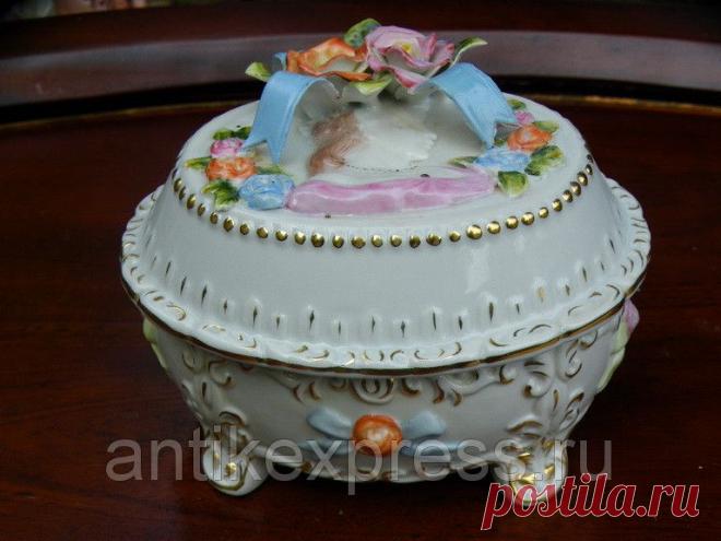 Старинная шкатулка