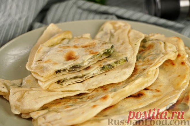 Рецепт: Кутабы с сулугуни и зеленью (на сухой сковороде) на RussianFood.com