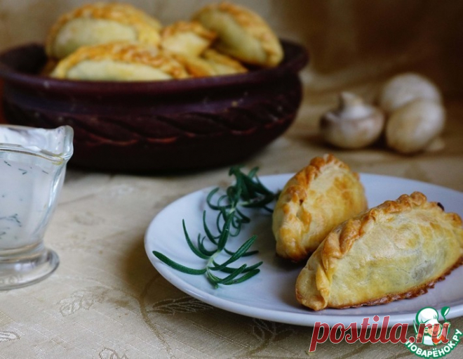Кибинай с курицей и грибами – кулинарный рецепт