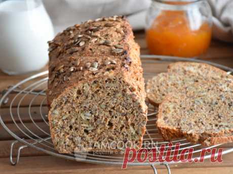 Быстрый дрожжевой хлеб с семечками (цельнозерновой)