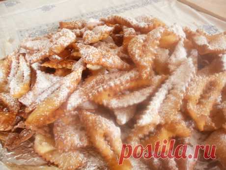 (84) Rina Scalise - CHIACCHIERE DI CARNEVALE - fritte Ingredienti :...