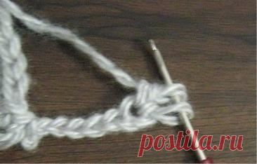 How to crochet pompons to trim the edge of the product