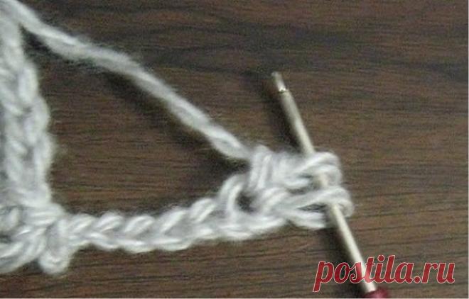 How to crochet pompons to trim the edge of the product