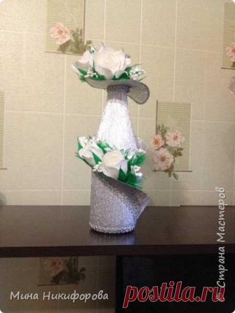 Декорирование бутылки гофрированной золотой бумагой, мастер-класс