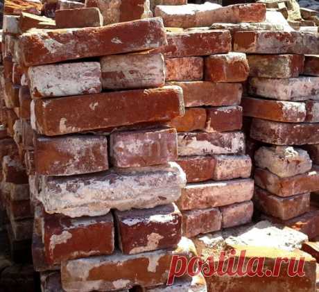 20+ ЧУДЕСНЫХ КИРПИЧНЫХ ДОРОЖЕК И ДРУГИХ СПОСОБОВ ИСПОЛЬЗОВАНИЯ КИРПИЧА, КОТОРЫЕ УКРАСЯТ ВАШ САД… 

 

Чем более летней становится погода, тем больше людей выходят наружу, чтобы понежиться на солнышке — в городе на улицу, в частных домах — в собственный сад. Тем, кому нравится проводить время в са…
