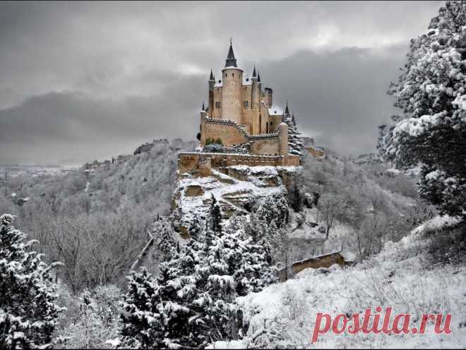 Замок Алькасар, Сеговия, Испания   |  Снежная сказка, или Зимние замки: ru_royalty