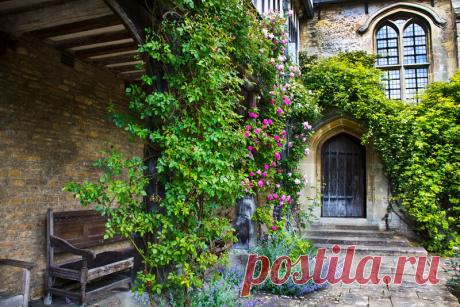 Great Chalfield Manor and Garden. Англия.