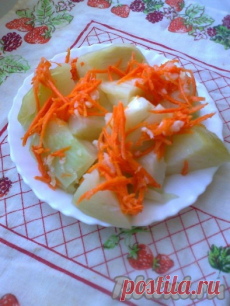 Крыжавка (маринованная четвертинками капуста) с морковью и чесноком - рецепт с фото
