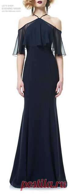 Elegant evening wear with a vintage vibe. ❤️❤️❤️