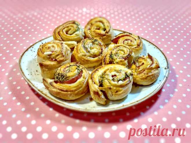 Слоеные рулетики с ветчиной и сыром. Супер простая и вкусная закуска! — Кулинарная книга - рецепты, фото, отзывы