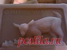 Soapmaking Recipes Library!
Peanutbutter, coconut, buttermilk, coffee, bear, wines soap recepies