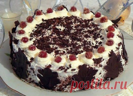 ТОРТ &quot;УЛИТКА&quot; очень оригинальный, легкий, свежий,  вкусный и ароматный десерт. Обязательно сделайте его на какой-нибудь праздник или просто так. Корж бисквита не толстый. Тесто наливается тонким слоем и печется буквально 10 минут. Поэтому процесс готовки не занимает много времени. Подробный рецепт смотрите здесь: https://1nsk.ru/go.php?to=https://wakh.in/owXW5
•••