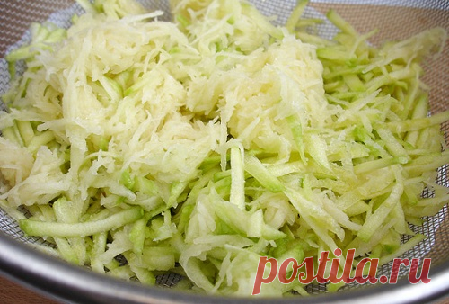 Сытные и полезные котлеты из кабачков