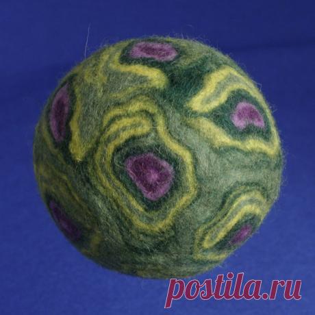 Мастер-класс: как свалять интересные шарики для праздника