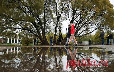 Давление 762 мм ртутного столба сохранится в Москве в субботу. Температура воздуха в столице составит 10-12 градусов тепла сообщает Гидрометцентр России. В Подмосковье температура будет от 8 до 13 градусов выше ноля днем и от 4 до 9 градусов ночью. Порывы юго-восточного ветра будут усиливаться до 10 метров в секунду. Атмосферное давление в середине дня составит 752 мм ртутного столбца, что ниже нормы на 20 единиц. Синоптики советуют беречь здоровье при такой погоде и по возможности избегать бо…