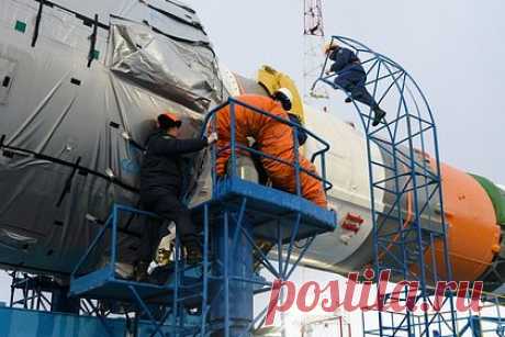 В России завершили сборку спутника для высокодетальной съемки Земли. В России завершили сборку космического аппарата (КА) «Ресурс-П» № 4, предназначенного для проведения высокодетальной съемки поверхности Земли. Об этом ТАСС сообщили в Ракетно-космическом центре (РКЦ) «Прогресс». «КА &quot;Ресурс-П&quot; № 4 собран и в ближайшее время будет отправлен на космодром Байконур», — сказали там.