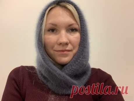 Работы наших подписчиков.
Все собраны под тэгом #работы_подписчиц_ВязаниеИРукоделие

Очень популярный сейчас аксессуар Капор или капюшон с запАхом или на клепке из пуха норки.
Вязала в три нити + 2 доп нити, спицы 5.
#спицы #вязаный_капор #капор_спицами #капор #капюшонспицами