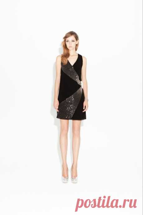 Fashion Shows, Runway Reviews, and More