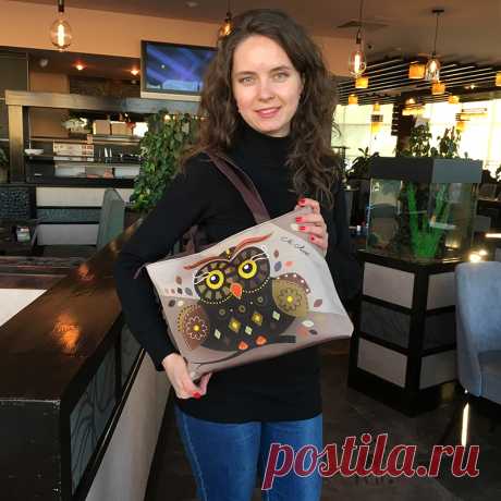 В кафе – с модной женской сумкой!
#купитьсумку #сумкиназаказ #сумкитомск #сумкимосква #сумкимо #сумкисоскидкой #бренд #брендмсвит #art_msweet #сумкимсвит #сумкассовой #росписьсова #сумкироссяя #сумкиженские #сумкисросписью #сумкисрисунком #подарокдевушке #эксклюзивныйподарок #сумки #авторскаясумка #оригинальнаясумка #декоративнаясумка #сумкивсехцветов #магазинсумок #сумки2019 #сумкирязань #сумкитула #сумкисживотными #сумкивподарок #люблюсумки