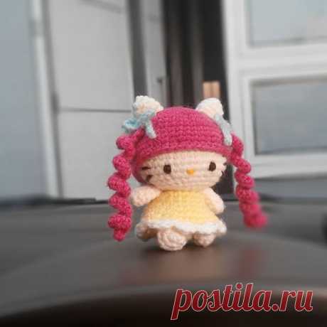 Hello Kitty as a girl. I made it because i inspired with the beautiful hello kit... | Iconosquare