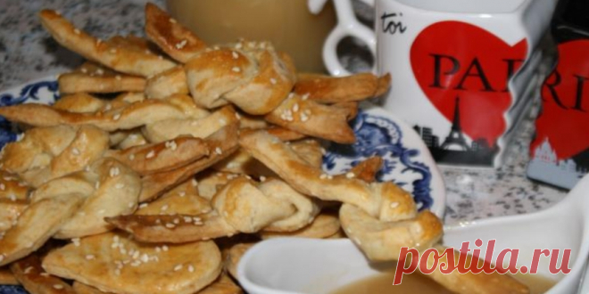 Сырные финтифлюшки с карамельным соусом