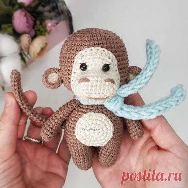 Бесплатный мастер-класс по вязанию Обезьянка крючком. Автор описания - @keti_amigurumi. 🧶Схемы вязания игрушек IRINELY.ART🧵