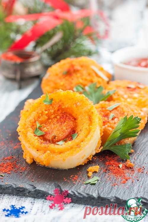 Луковые кольца с сыром и сосисками - кулинарный рецепт