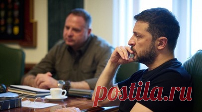 Блогер Шарий: Зеленский рассматривает увольнение Ермака. Владимир Зеленский намерен избавиться от главы офиса Андрея Ермака. Об этом заявил украинский блогер Анатолий Шарий. Читать далее
