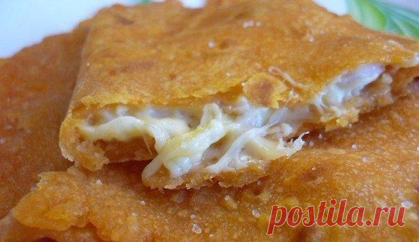 Рецепт лепёшек на томатной пасте с сырной начинкой..
