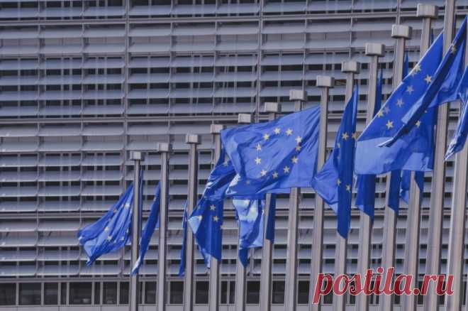 Евросоюз впервые в своей истории проводит масштабные полевые учения. В Испании военные отработают высадку десанта на морское побережье, сообщил Жозеп Боррель.