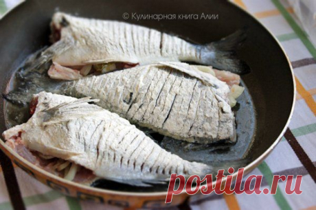 Один маленький секрет жарки речной рыбы без костей | Четыре вкуса