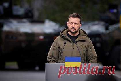 Премьер Эстонии прибыла на Украину и встретилась с Зеленским. Президент Украины Владимир Зеленский обсудил с премьер-министром Эстонии Каей Каллас военную помощь и антироссийские санкции. О визите эстонского политика и совместном брифинге в Житомире сообщает УНИАН. Премьер сказала, что это ее первый визит на Украину как главы нового эстонского правительства.
