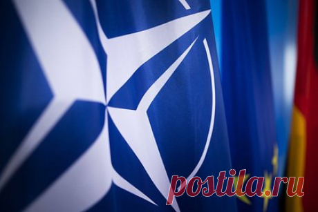 США заявили о готовности Финляндии и Швеции войти в НАТО. Официальный представитель Белого дома Карин Жан-Пьер, комментируя слова турецкого президента Реджепа Тайипа Эрдогана о том, что Анкара выступает против вступления Швеции в НАТО после акции с сожжением Корана у посольства Турции в Стокгольме, заявила, что Финляндия и Швеция готовы стать частью альянса.