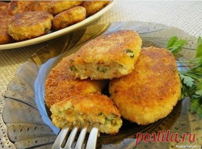 Монастырские котлеты. Рыбные Оригинально и очень вкусно. Приготовьте, не пожалеете!🥮🍪🐟🥕🥔Вкусно, не похоже ни на какие другие котлеты. Хочется съесть еще и еще одну котлетку. В общем приготовьте, не пожалеете!Ингредиенты:500 г филе любой белой рыбы (хорошо, даже если она будет довольно суховатая), 1 большая...