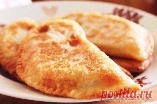 Чебуреки с мясом. Очень удачное хрустящее тесто!