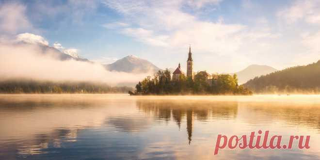 The Golden Church by Daniel Gastager / 500px