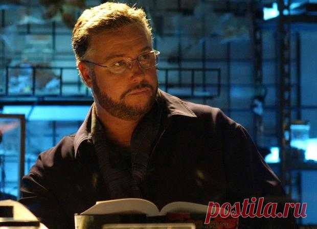 Звезда сериала "CSI" Уильям Петерсен попал в больницу: что известно о состоянии актера