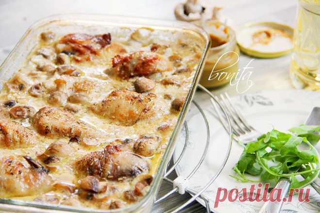 Курица в сливочно-грибном соусе