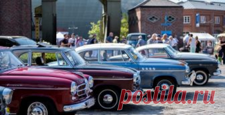 Borgward-Club trifft sich in Bremerhaven Liebhaber der Automarke Borgward haben am Samstag in Bremerhaven historische Fahrzeuge anschauen können: Beim Treffen des Borgward-Clubs zeigten Privatbesitzer rund 120 Oldtimer.