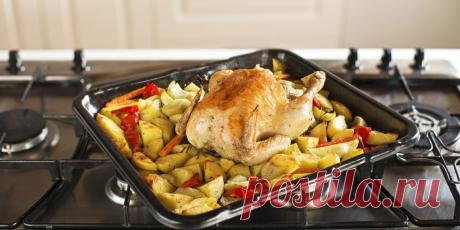 10 лучших способов запечь курицу с картошкой в духовке - Лайфхакер