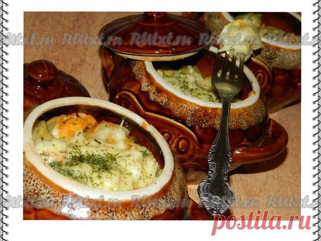 Пельмени в горшочках

Обычные пельмени можно приготовить по новому ... например, запечь в горшочках! Это и просто, и необыкновенно вкусно! 
Для приготовления пельменей в горшочках понадобится: 
замороженные пельмени; 
сливочное масло для жарки пельменей; 
лук; 
морковь; 
растительное масло для зажарки; 
сметана; 
сыр; 
соль; 
специи; 
зелень. 

Берем замороженные пельмени и обжариваем их до румяного цвета на сливочном масле (чтобы они не слиплись во время запекания). 

Рас...