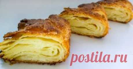 Творожное печенье Гусиные лапки - пошаговый рецепт с фото. Все мы помним печенье из детства Гусиные лапки. Густо посыпанное сахаром, хрустящее и очень вкусное. Готовить его было просто и даже детские руки справлялись с простым рецептом. Предлагаю вам рецепт творожного печенья который остался в моей памяти из детства и не менялся для нашей семьи уже много-много лет.