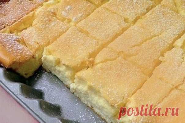 Просто смешайте все в одной таре и поставьте в духовку!
Скорее всего именно этот торт станет вашим любимым 

И это недорого.
Нежный творожный десерт. Воздушность и легкость — главные достоинства этого пирога. ⠀
Показать полностью...