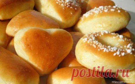 СЛАДКИЕ БУЛОЧКИ ДЛЯ ДЕТОК. Нежнейшая, невесомая сдоба с ванильным ароматом, прелесть до чего хороши эти булочки! Тесто очень мягкое и шелковистое! Почувствуйте себя ребенком, уплетая одну за другой, жмурясь и мурлыча от удовольствия! Подробный рецепт смотрим здесь:  https://fifila.ru/4q