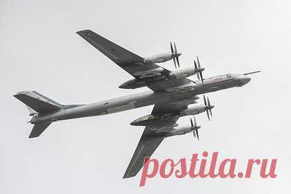 Российские Ту-95МС провели патрулирование над водами Тихого океана. Два стратегических бомбардировщика Ту-95МС ВКС России провели патрулирование над нейтральными водами Тихого океана, сообщили в Министерстве обороны России. Самолеты отработали дозаправку в воздухе. Сопровождение бомбардировщиков обеспечивали истребители МиГ-31 морской авиации ТОФ.