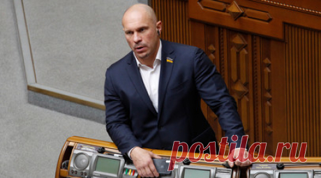 «Знал, что за ним идёт охота»: что известно об убийстве экс-депутата Рады Ильи Кивы. Расследованием убийства Ильи Кивы займётся первое управление по расследованию особо важных дел ГСУ СК по Московской области. Экс-депутата Верховной рады Украины убили 6 декабря в Подмосковье на территории парка, прилегающего к коттеджному посёлку. По данным СК, неизвестный выстрелил в Киву несколько раз, от полученных ранений политик скончался на месте. Читать далее